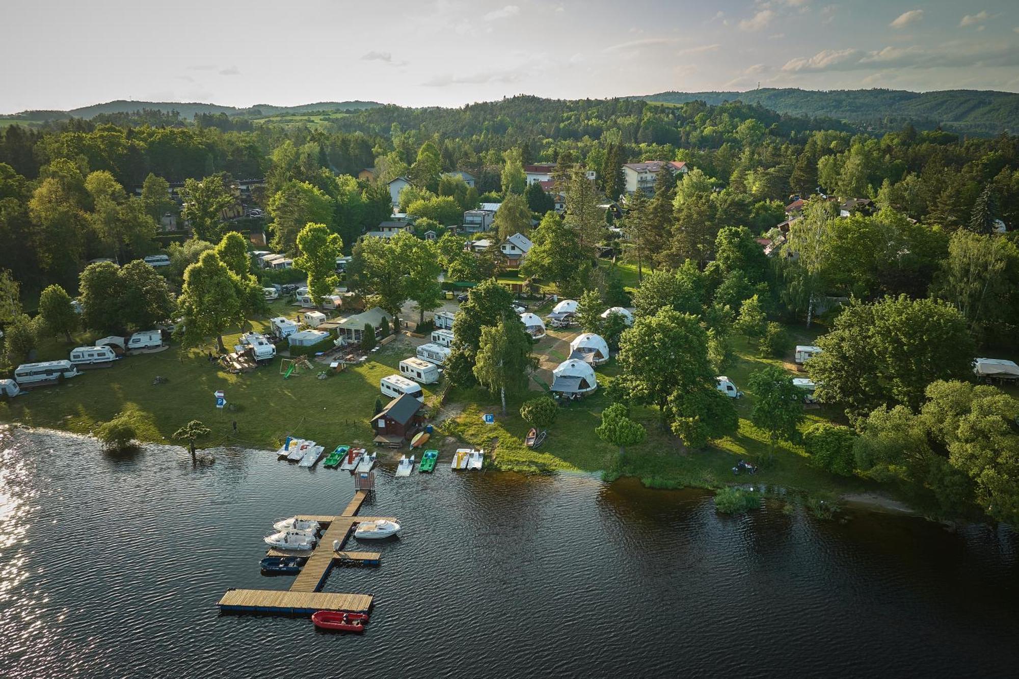 Glamping Slapy Hotel Exterior foto